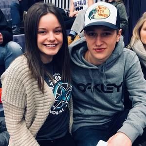 Meet your Posher, Avery